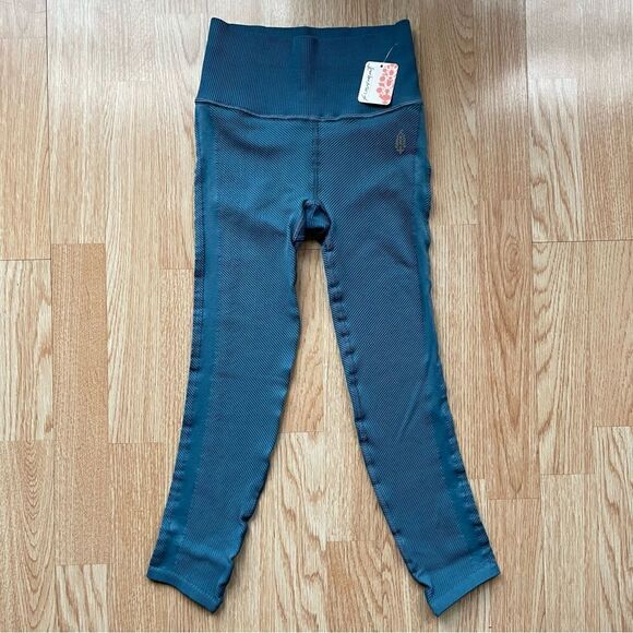 NWT Free People Free Throw Leggings in Coastline Blue - Size: XS - Picture 6 of 7